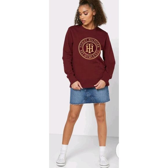 465)  Tommy Hilfiger Burgundy Monogram Crewneck Pullover Sweatshirt Size XXS - Picture 1 of 8